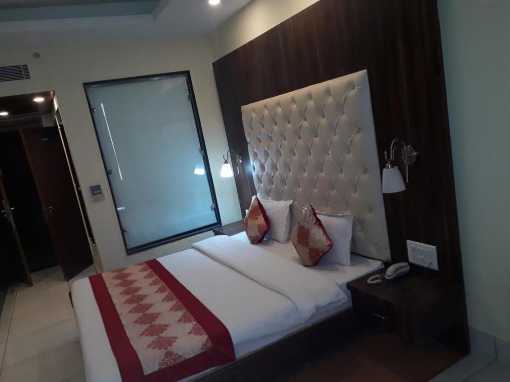 Manohar Villas Neemrana Exterior photo